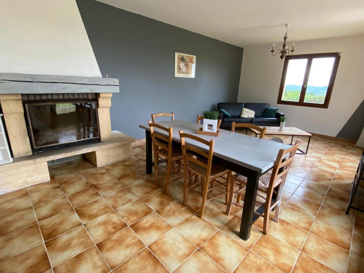 Maison en campagne avec vue sur les Pyrénées Estampes Esterno foto
